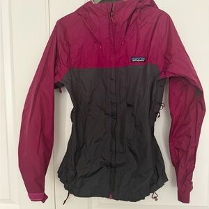 Patagonia Women's Magenta and Charcoal Ski Jacket
